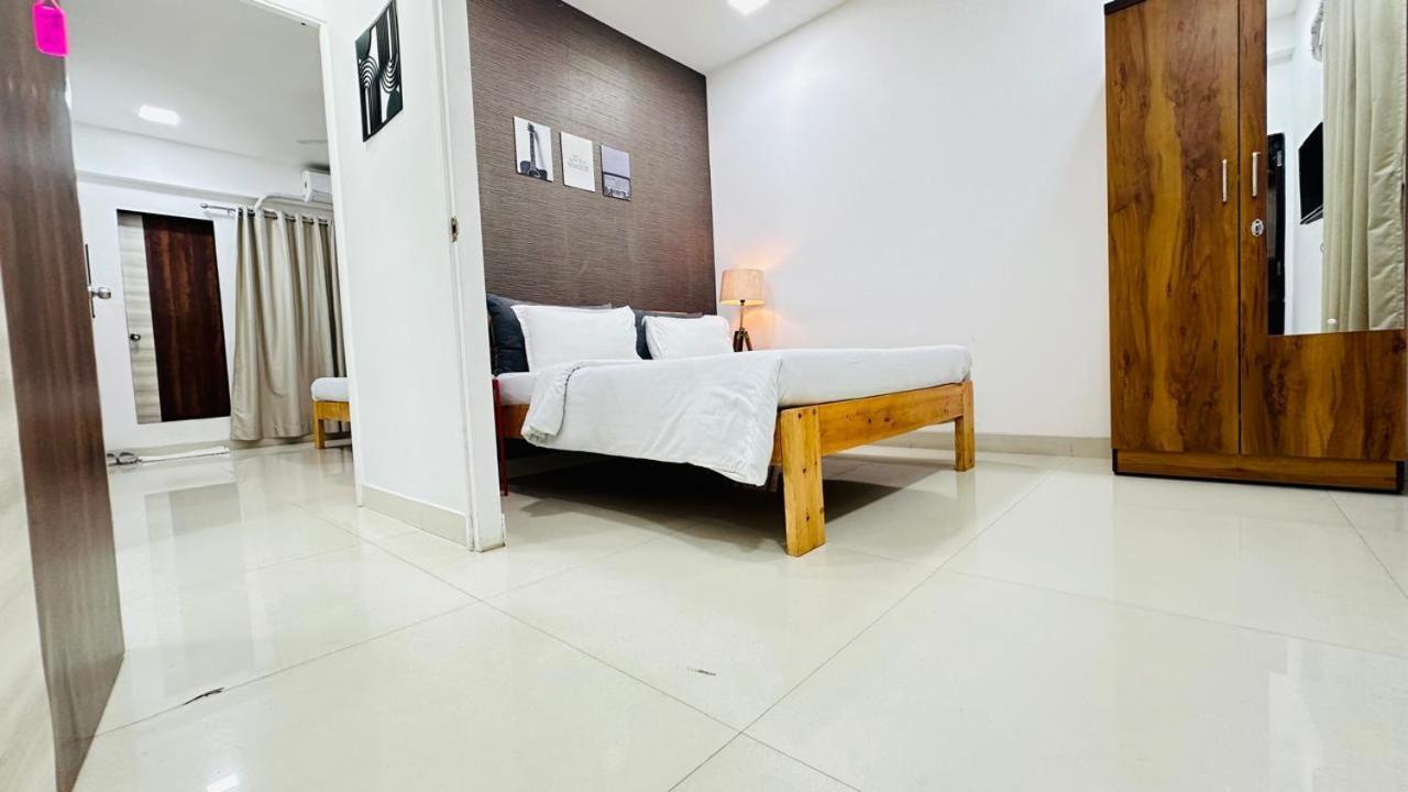 Privatunterkunft Luxe-bnb Near Airport *